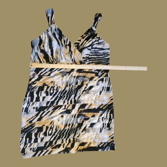 Gorgeous Animal Print Designer Fitted Dress Women's Plus Size 22 - Picture 3 of 15